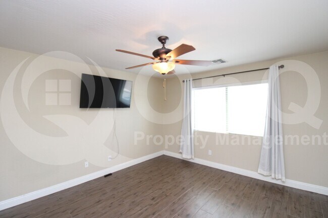 Building Photo - 25835 W Whyman St