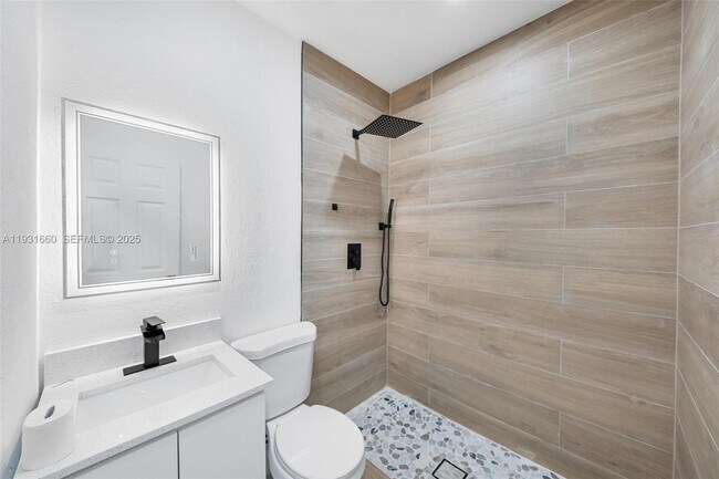 Building Photo - 6911 NW 4th Ct