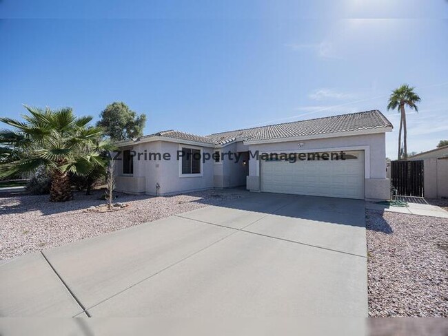 Primary Photo - 123 W Elmwood Pl