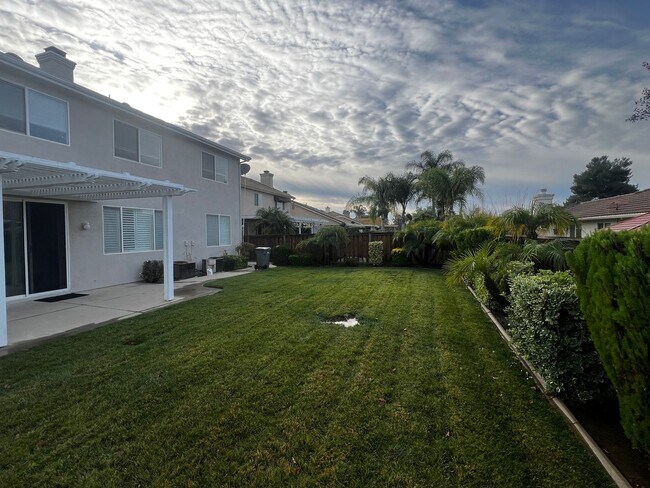 Building Photo - Spacious 4-Bedroom Murrieta Home with Loft & 3-Car Garage
