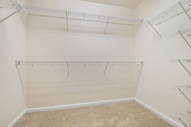 Building Photo - Beautiful 3-Bedroom Townhome in North Raleigh