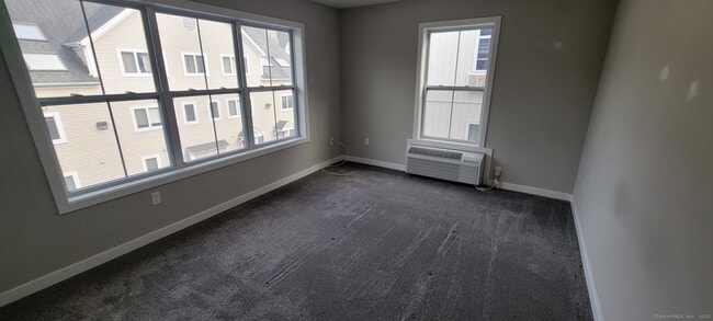 Building Photo - 155 Greenwood Ave