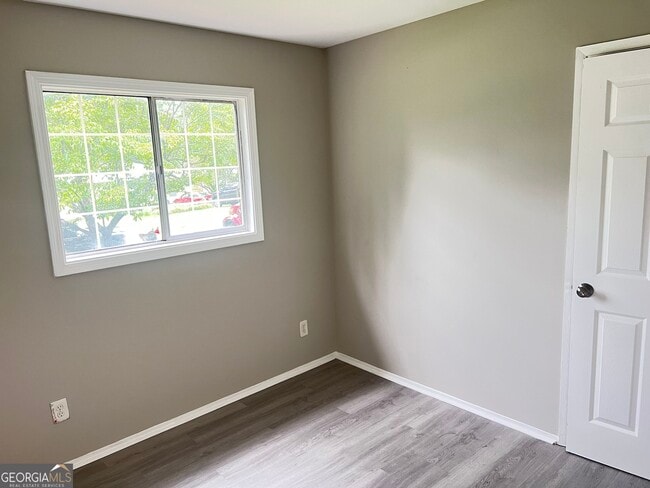 Building Photo - 1259 Pineglen Dr