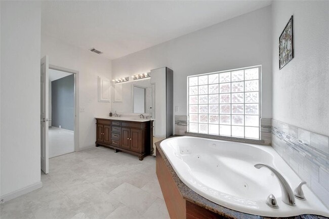 Building Photo - 6215 Jacob Canyon Dr