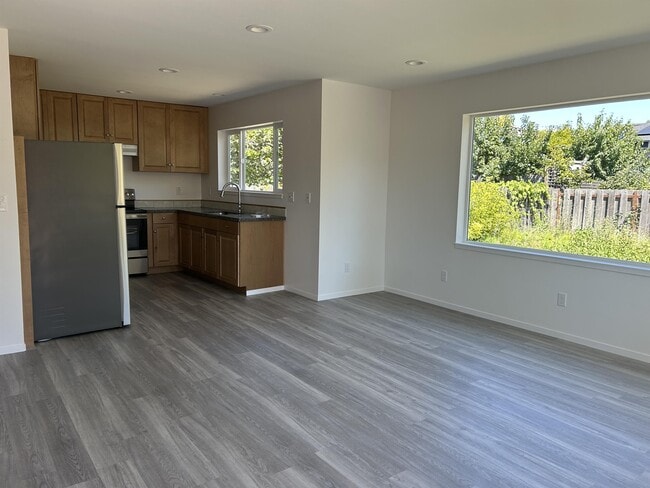 Building Photo - 1316 Laurel St