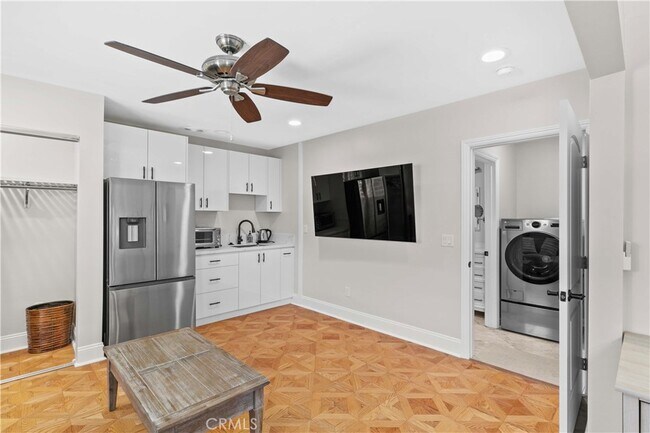 Building Photo - 16577 Knollwood Dr