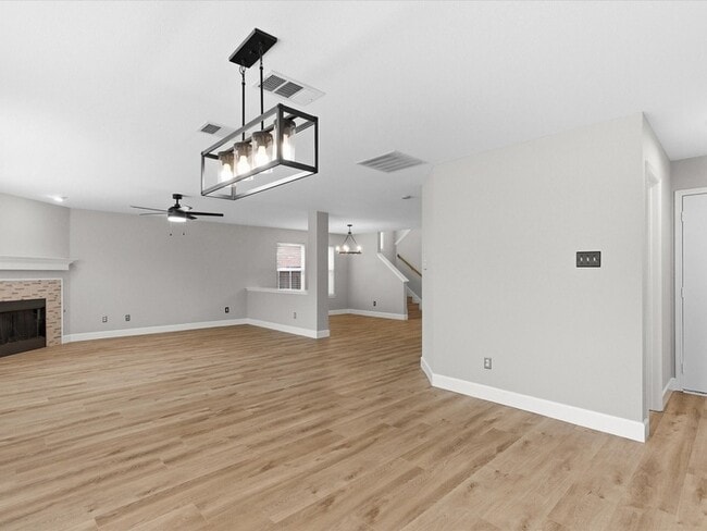 Building Photo - 1316 Hunter Ln