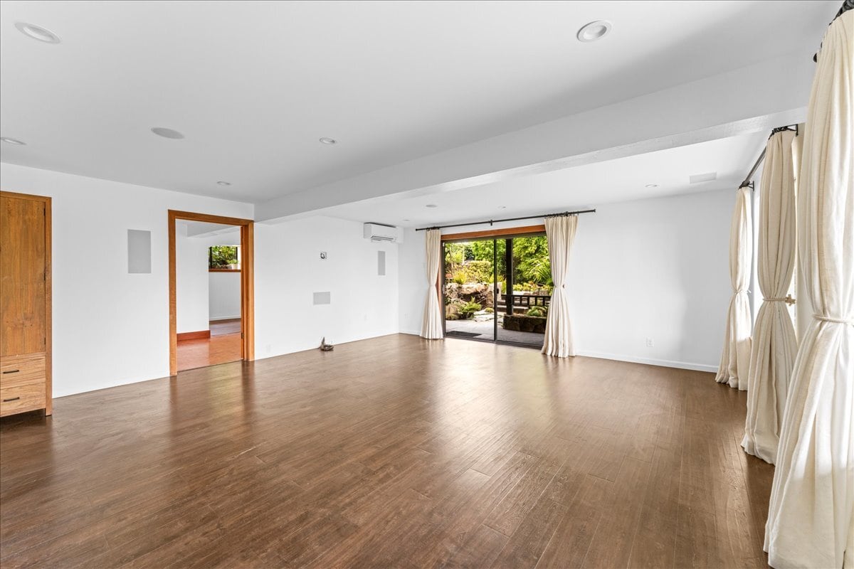 Living room with Polk Audio surround sound - 473 Panoramic Hwy