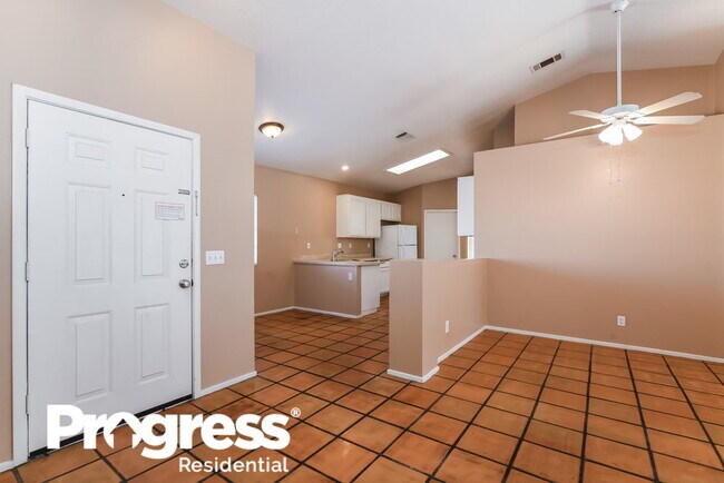 Building Photo - 327 Yarnell Dr