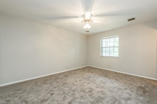 Building Photo - 1828 Northwood Dr