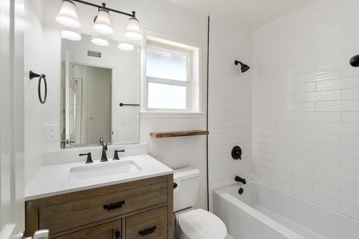 Building Photo - 23906 Hamlin St