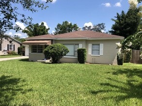 Building Photo - 1015 Harwood St