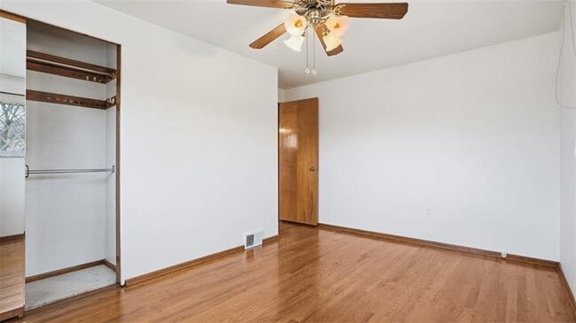 Building Photo - 4782 Barone Dr