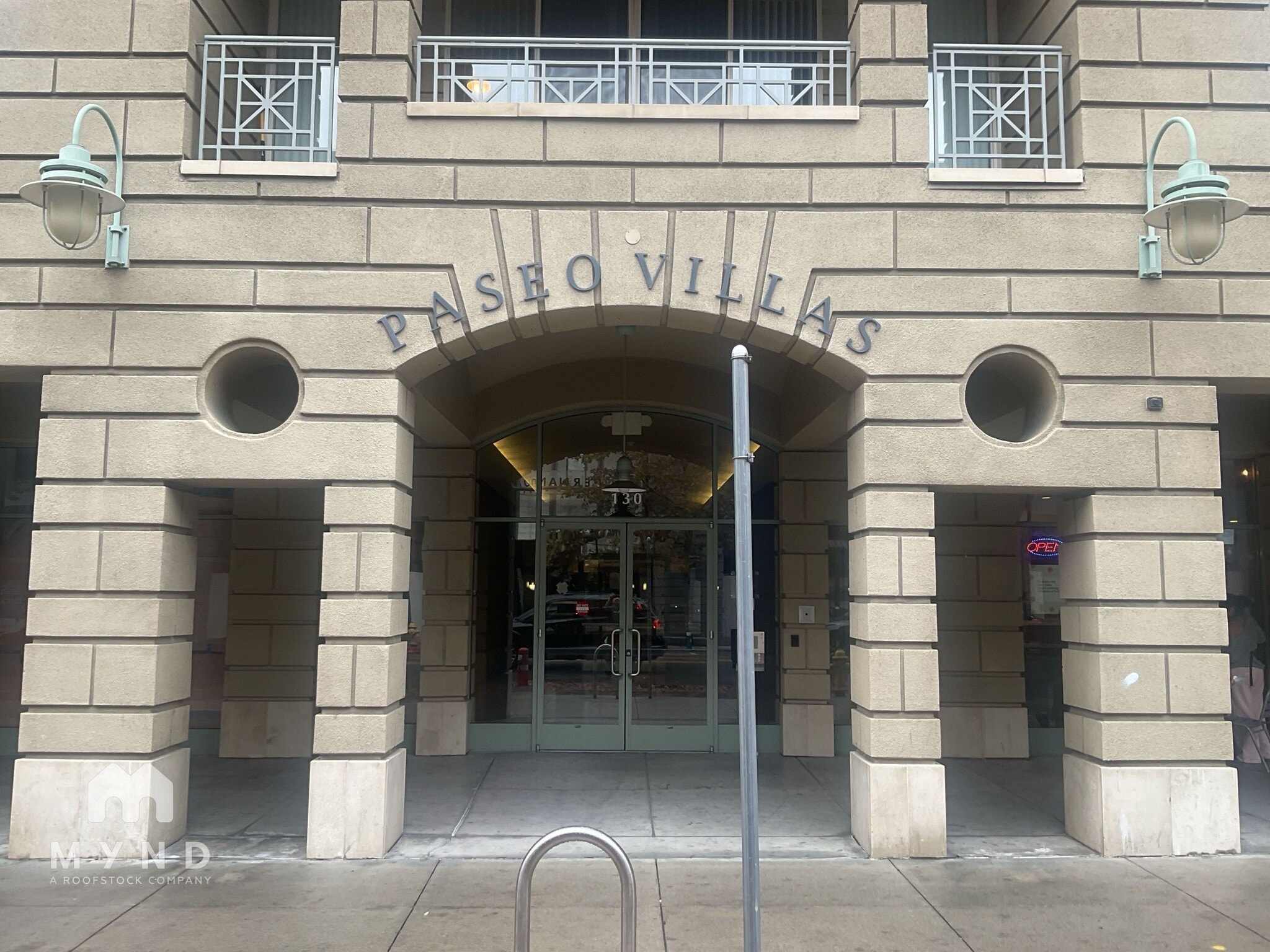 Building Photo - 130 E San Fernando St