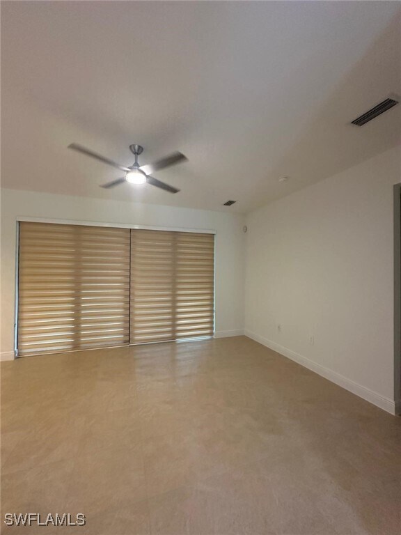 Building Photo - 2167 Della Dr