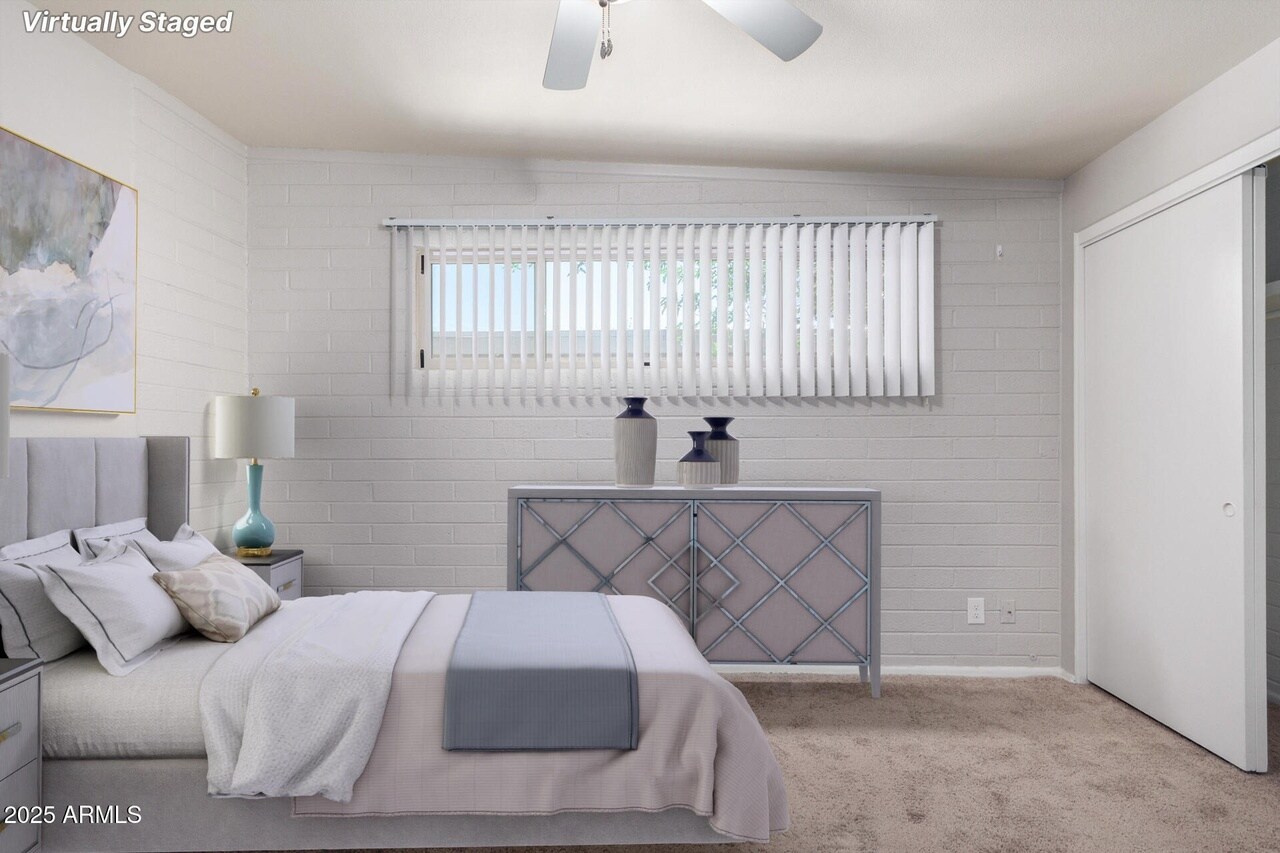 Bedroom - 373 N Evergreen St