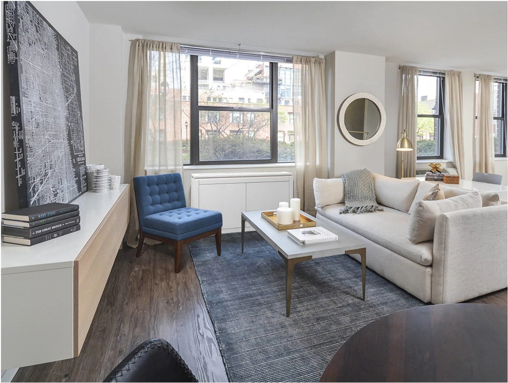 Building Photo - 316 W Illinois St