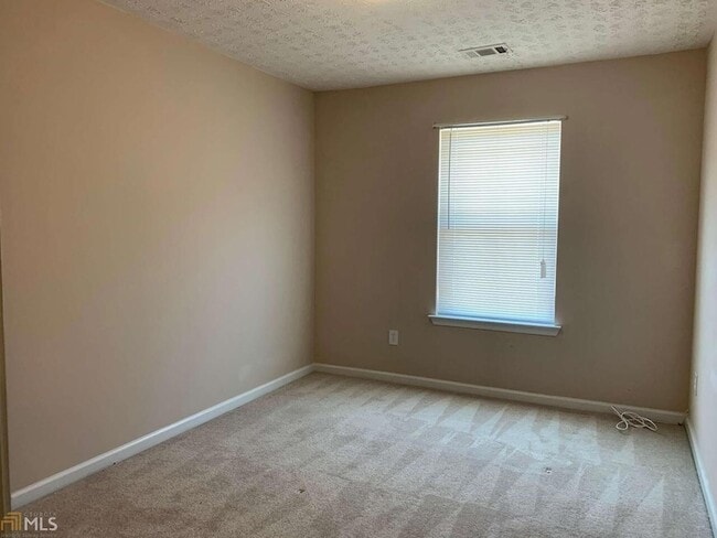 Building Photo - 25 Wexford Way