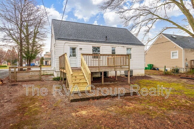 Building Photo - 6605 Horsepen Rd