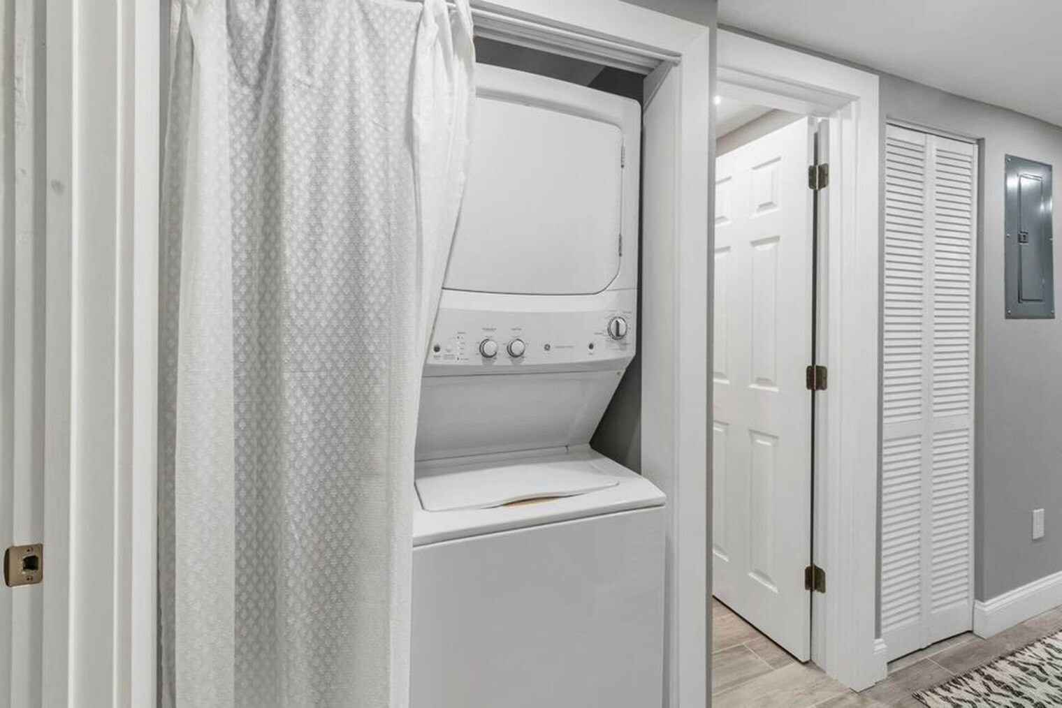 Building Photo - 343 Gulf Shore Dr