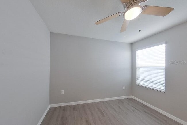 Building Photo - 8684 SW 44th Ct