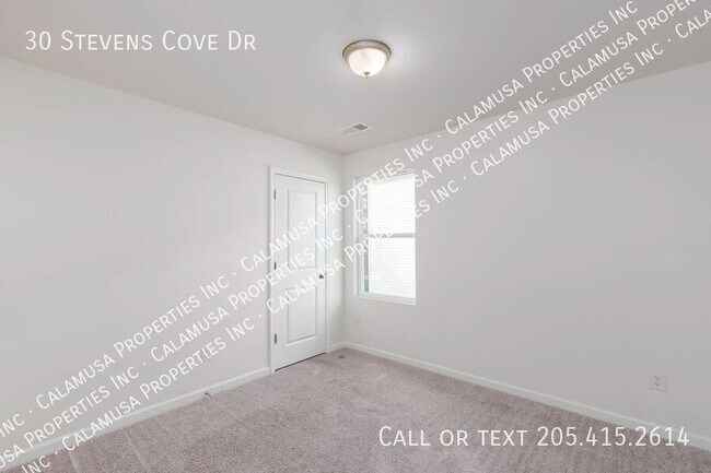 Building Photo - 30 Stevens Cv Dr