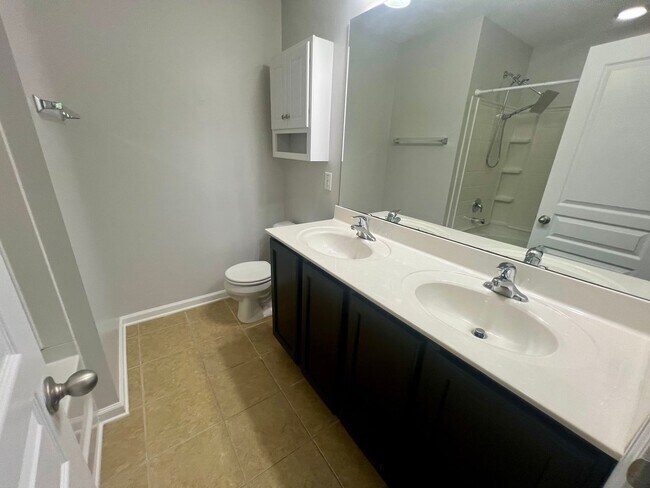 Building Photo - 832 Cupola Dr