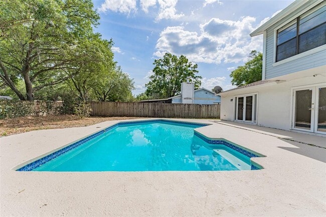 Building Photo - 16203 Fantasia Dr