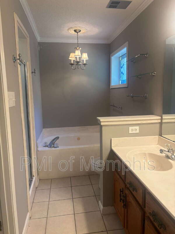 Building Photo - 3067 Woodland Fern Cove