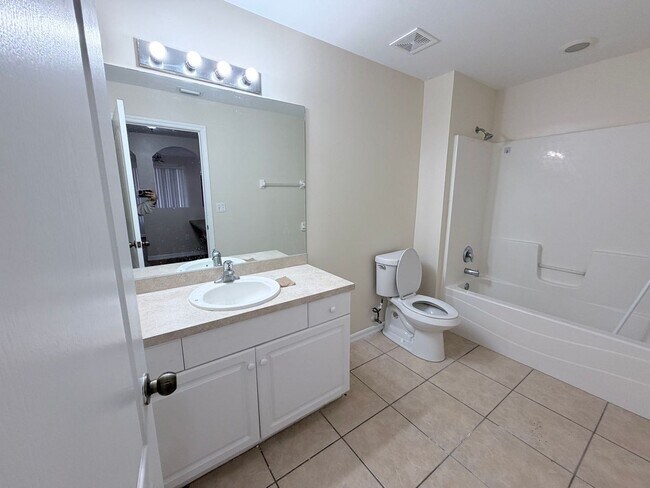 Building Photo - 3925 22nd St W