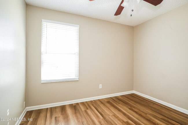 Building Photo - 1696 Sandy Hollow Loop