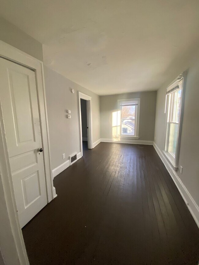 Building Photo - 504 McKinley Ave