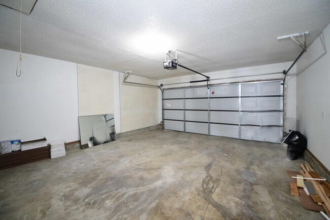 Building Photo - 1717 N Desert Palm Ave