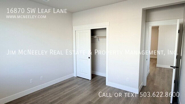 Building Photo - 16870 SW Leaf Ln