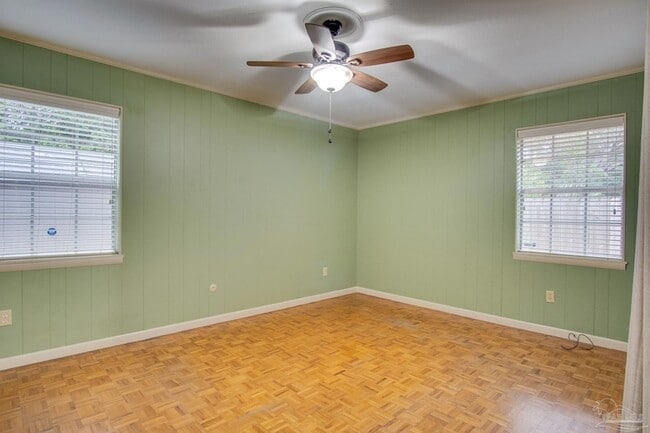 Building Photo - 1400 N D St