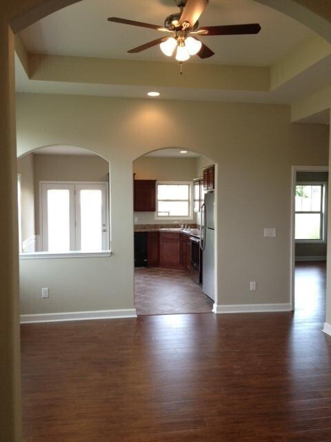 Building Photo - 3305 Sweet Clover Ln