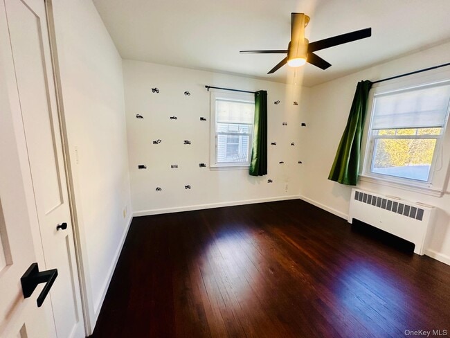 Building Photo - 11 W Glen Ave