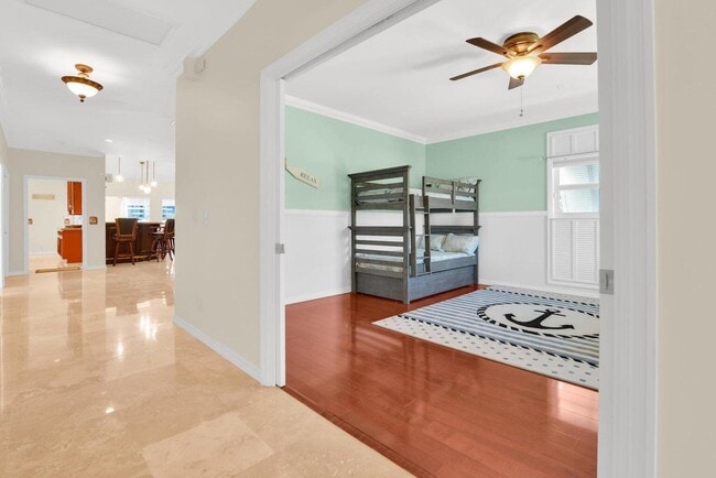 Building Photo - 1704 Del Haven Dr