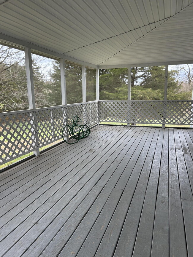 Building Photo - 322 Junction Rd