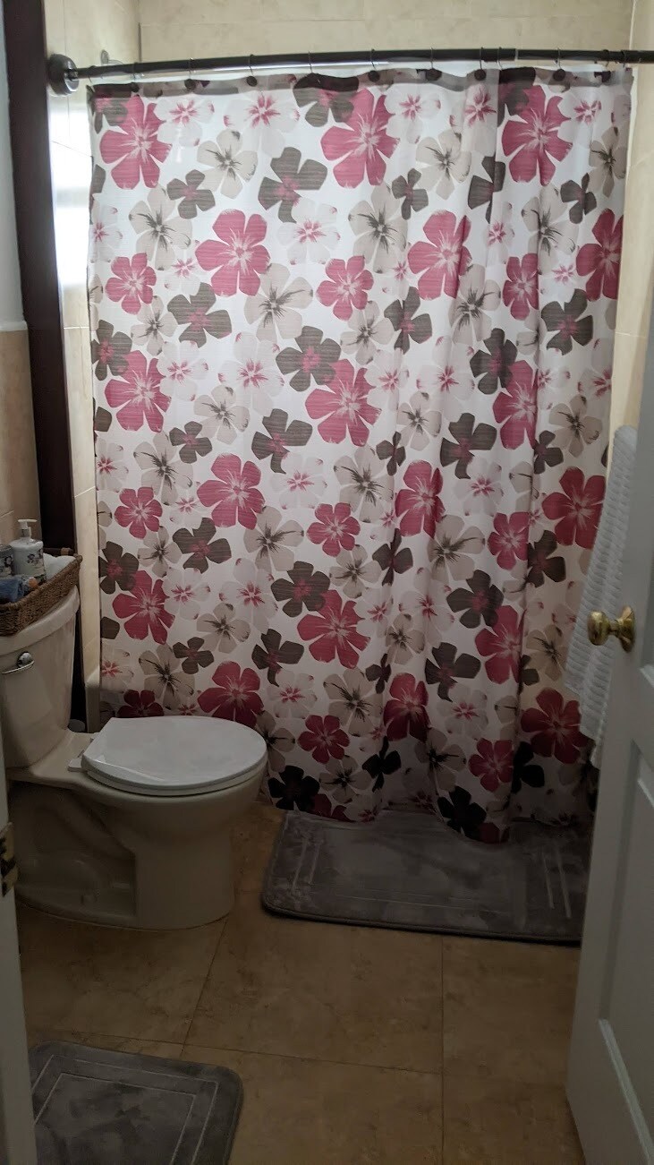 Building Photo - 2338 Sunset Dr