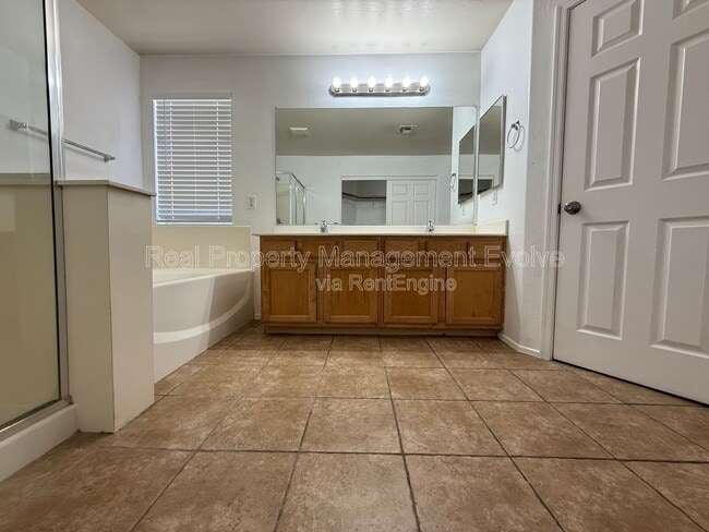 Building Photo - 9530 W Williams St