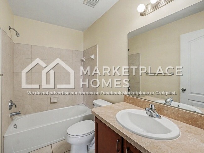Building Photo - 2804 Riversedge Dr