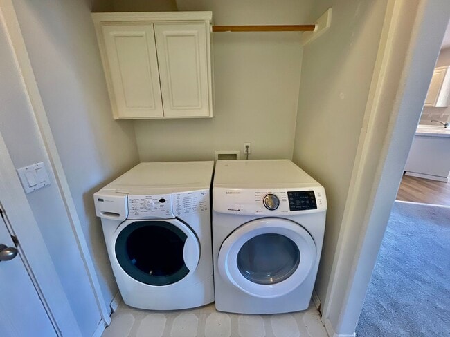 Building Photo - $500 first month rent credit!!! Convenient...