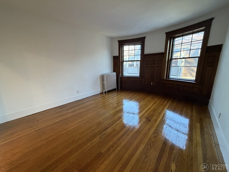 Building Photo - 9 Braemore Rd