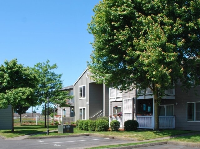 Primary Photo - Champion Park