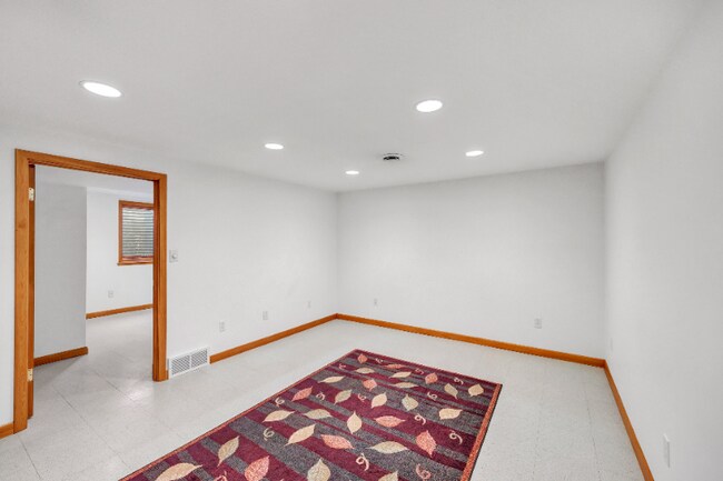 Building Photo - 1543 Buffalo St