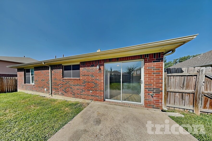 Building Photo - 7109 Galveston Dr