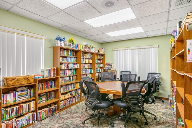 Building Photo - 972 S Fork Cir