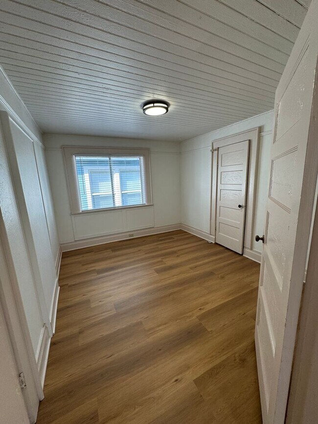 Building Photo - 316 Cliff St