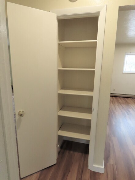 Building Photo - 1129 Darby St